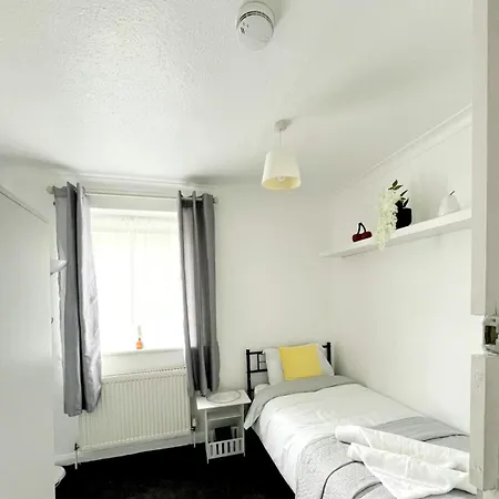 Cosy Room Stay 5 Sutton  Exterior photo