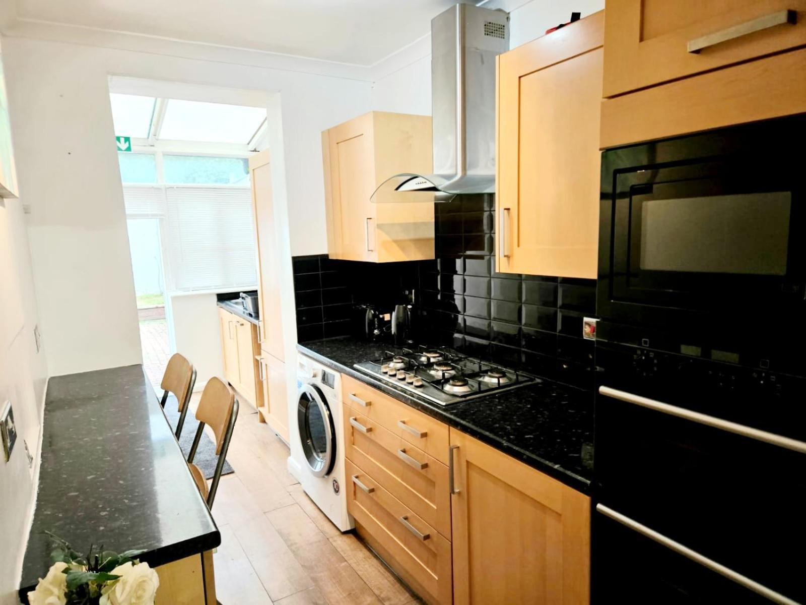 Cosy 5 *
